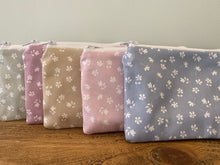 Load image into Gallery viewer, Coin Purse - Pretty Ditsy 5 options