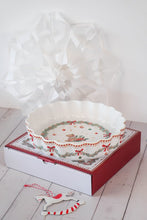 Load image into Gallery viewer, Isabelle Rose - Pie / flan Dish - Happy Holidays Festive Bear