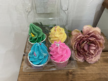 Load image into Gallery viewer, Bath Melts - Wild Olive - Clear egg box of 4