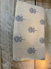 Load image into Gallery viewer, Pocket Tissue cover - Peony & Sage - Ottillie