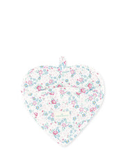 Load image into Gallery viewer, Pot holder - Heart shaped Allyna by GreenGate
