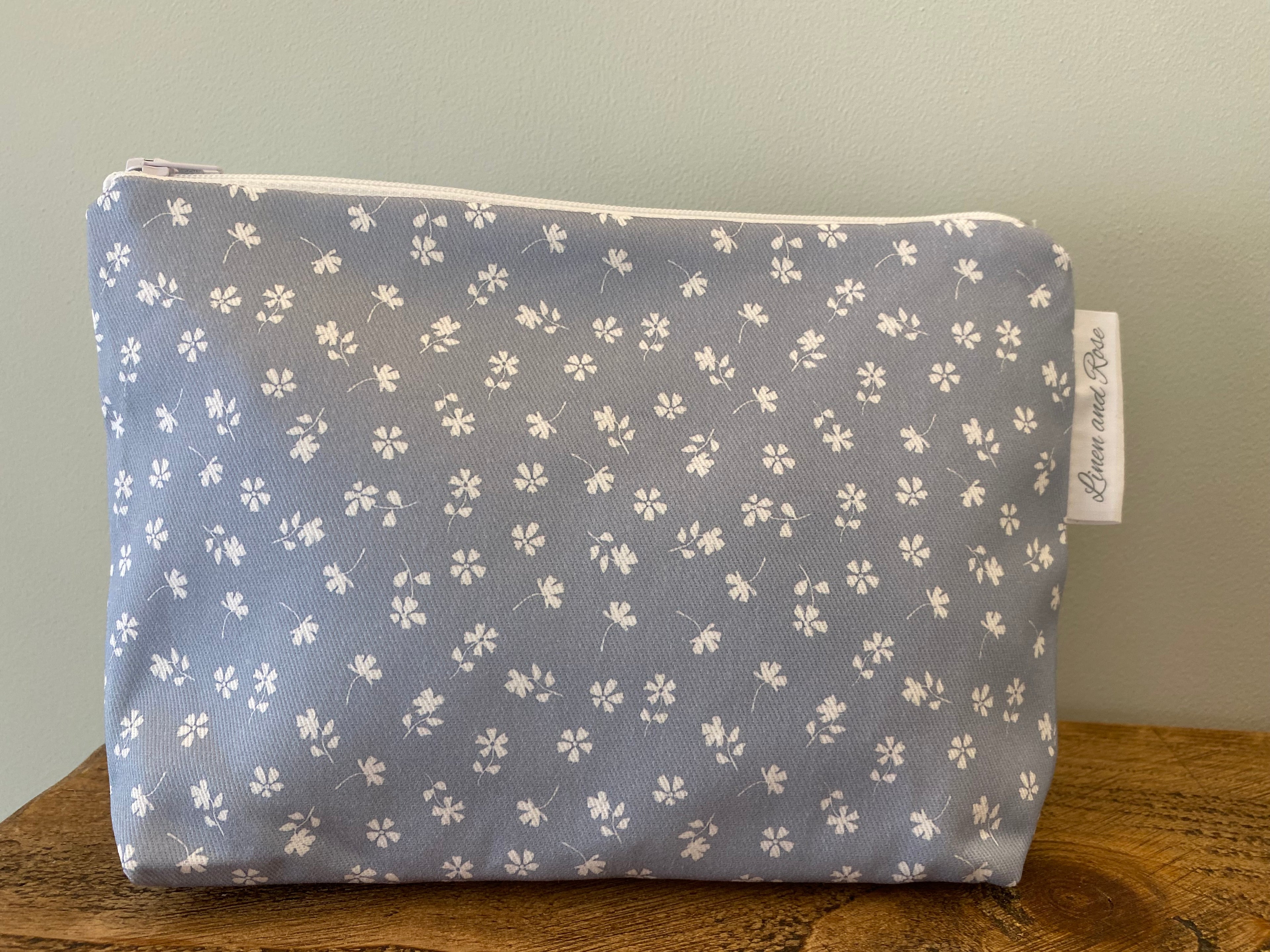 Cotton Cosmetic bag - Ditsy Mist blue