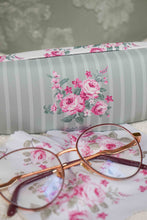 Load image into Gallery viewer, Isabelle Rose -  Glasses case - Bella
