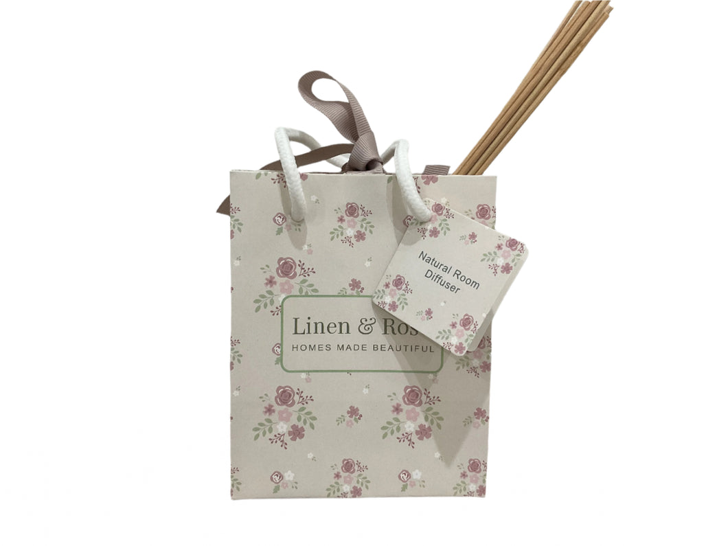 Handmade Botanical Reed Diffuser - Sage & White Tea