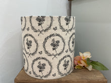 Load image into Gallery viewer, Lampshade - Olive and Daisy Charcoal Brita Wreath  Charcoal linen - 15cm drum
