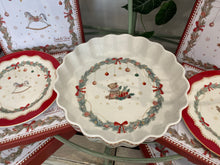 Load image into Gallery viewer, Isabelle Rose - Pie / flan Dish - Happy Holidays Festive Bear
