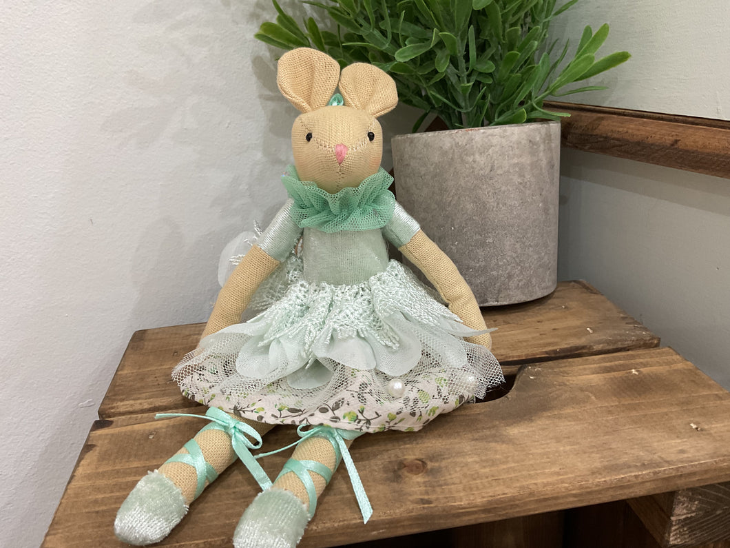 Mrs Kaylie Mouse - Pretty green dress