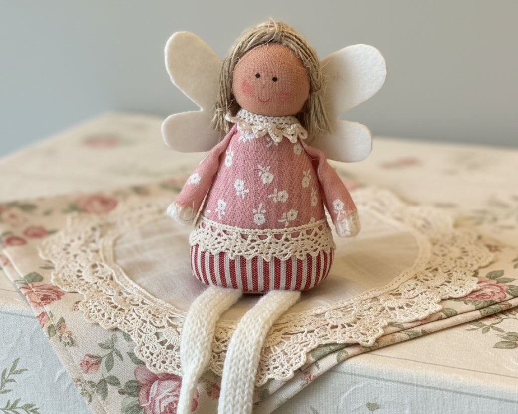 Cute sitting Angel with dangly legs - Pink Top