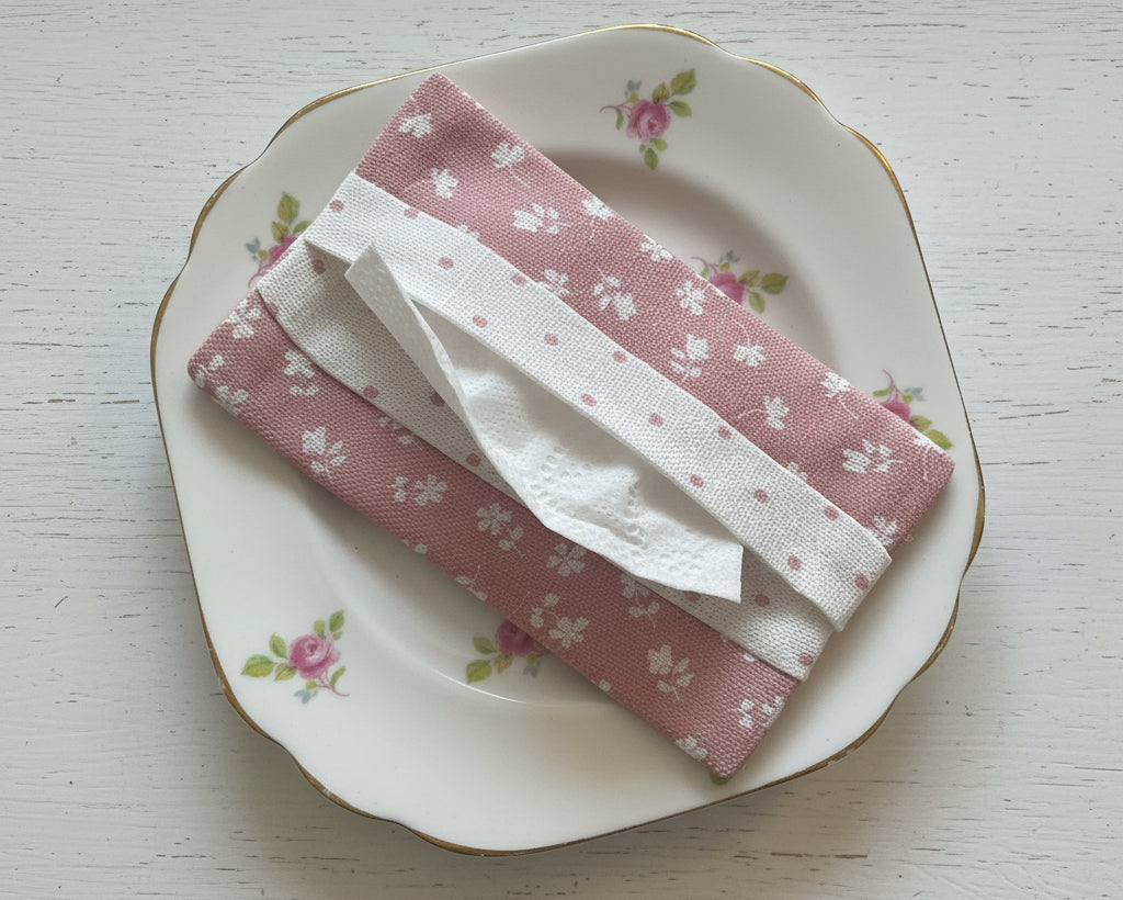 Pocket Tissue Case holder - Ditsy Mauve