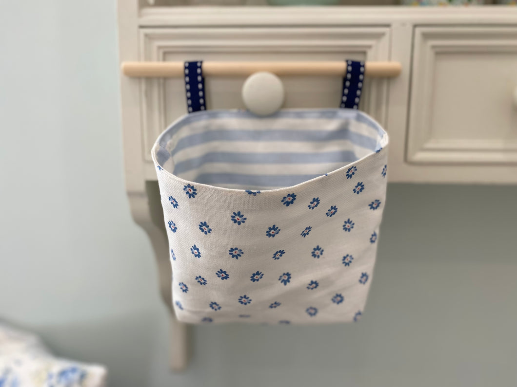 Hanging Fabric Basket - Olive and Daisy Ditsy blue