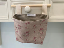 Load image into Gallery viewer, Hanging Fabric Basket - Linen &amp; Rose Damson  - Natural spot lining
