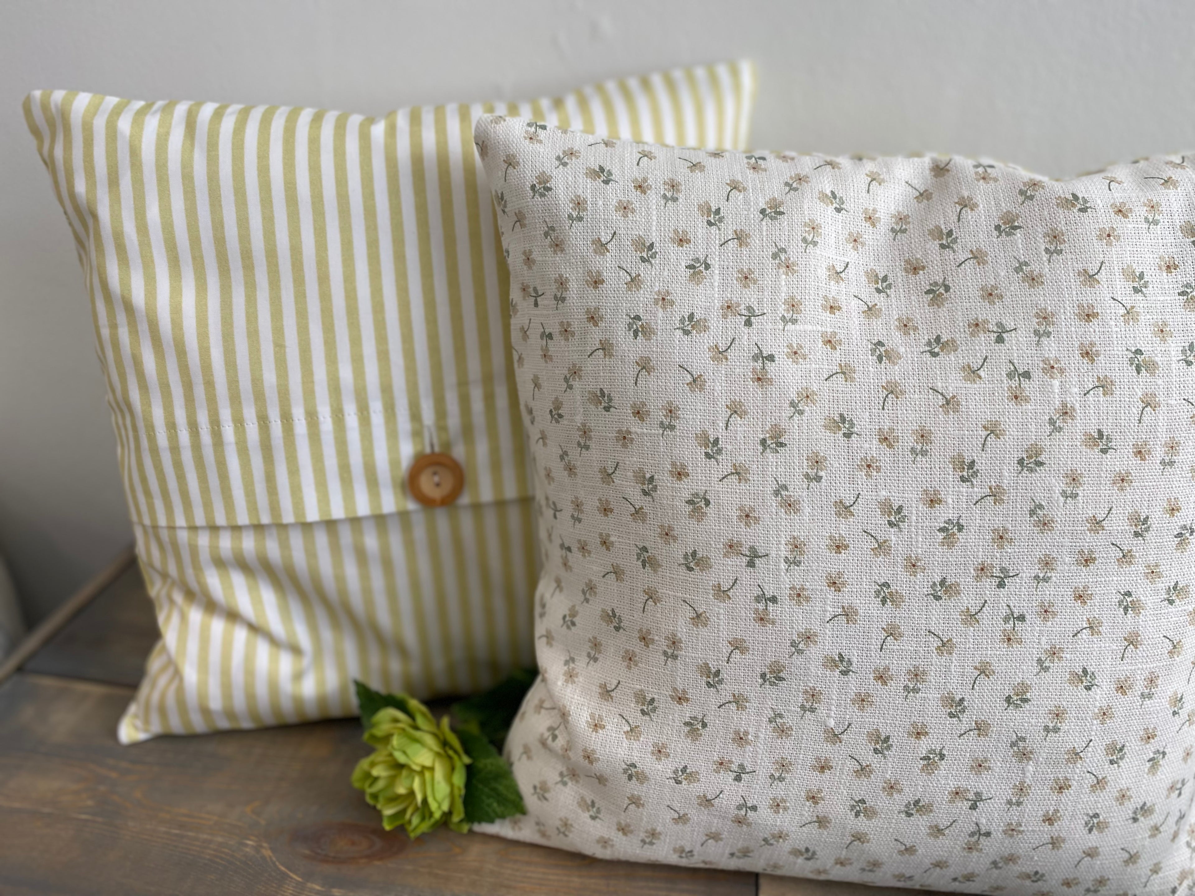 Cushion Cover - Linen and Rose Straw Ditsy multi on white - 32cm x 32cm