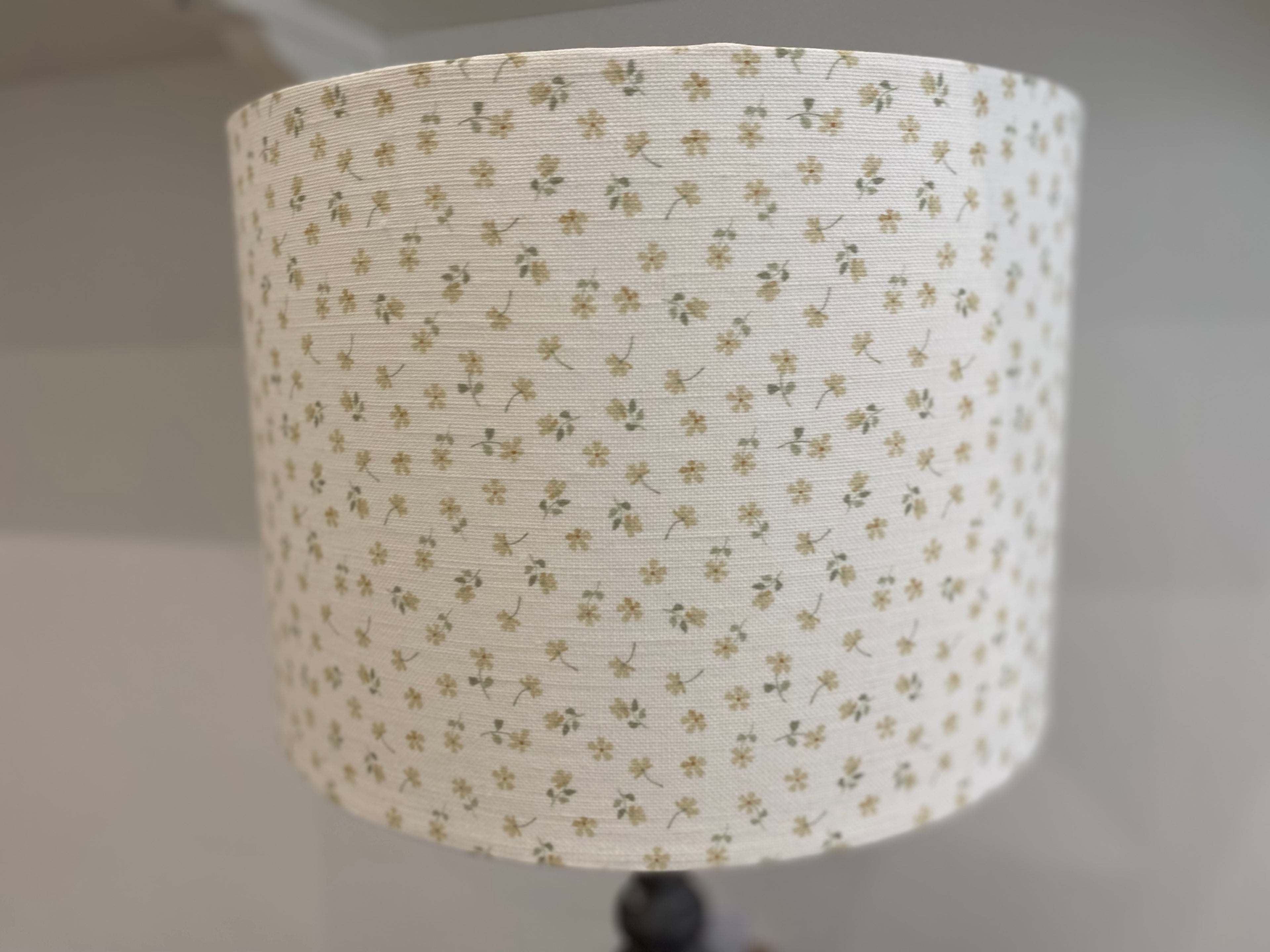 Lampshade - Linen & Rose Ditsy Straw on white linen - 20cm drum lampshade
