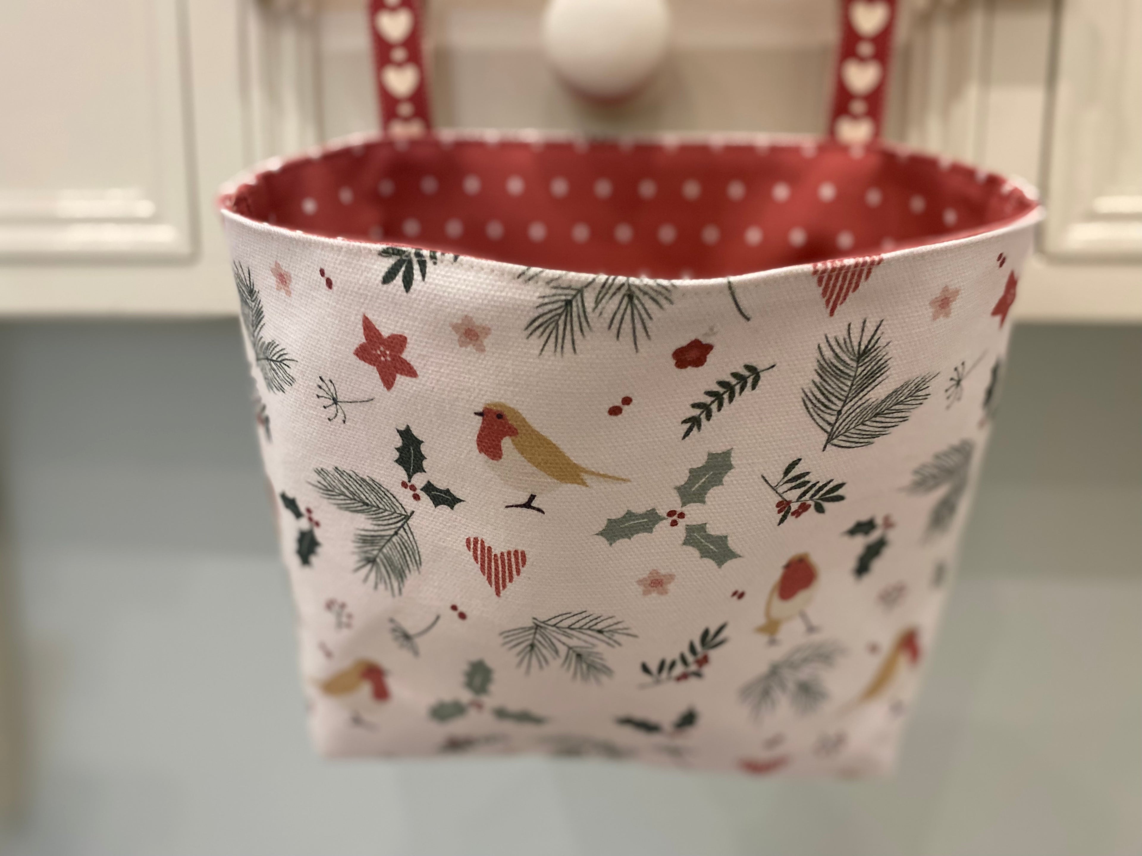 Hanging Fabric Basket - Linen & Rose Christmas