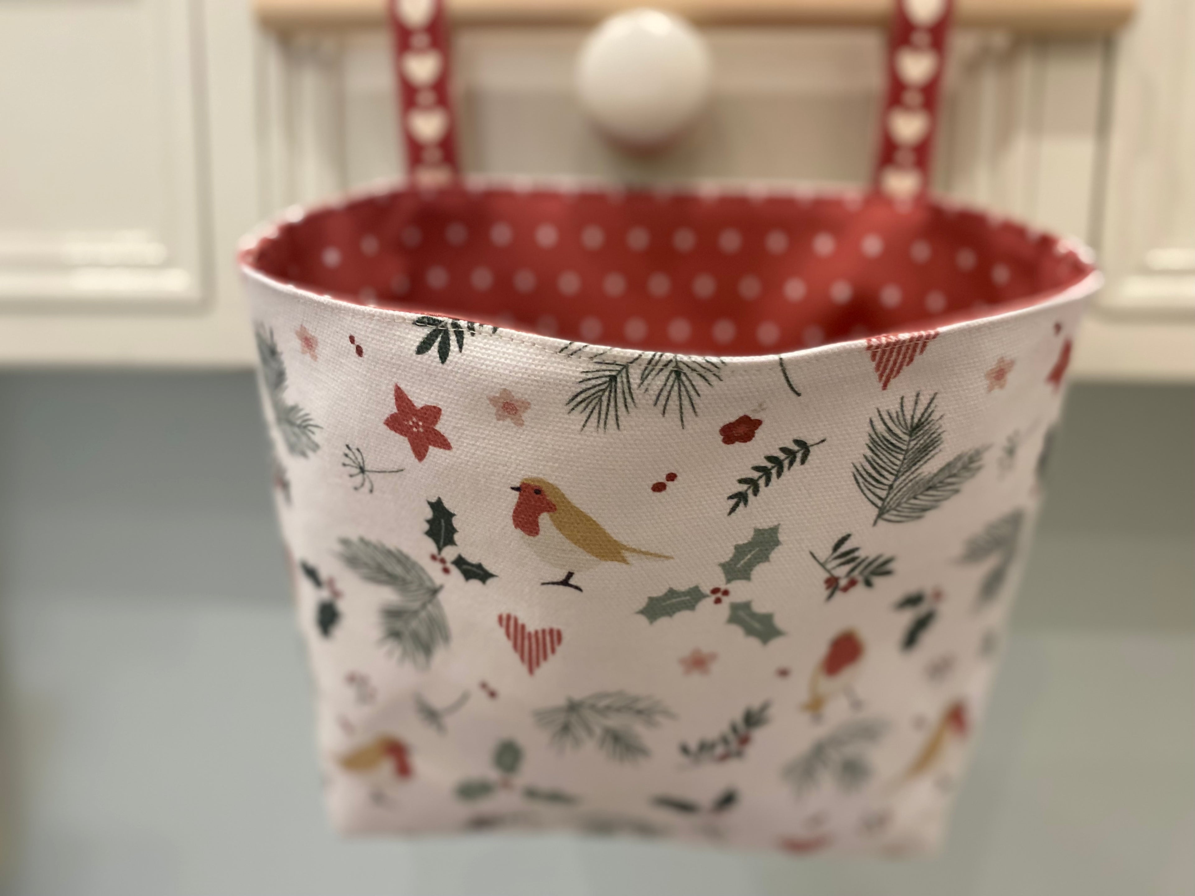 Hanging Fabric Basket - Linen & Rose Christmas