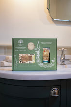 Load image into Gallery viewer, Gift set - English Soap Company - Jasmine and Wild strawberry trio gift set
