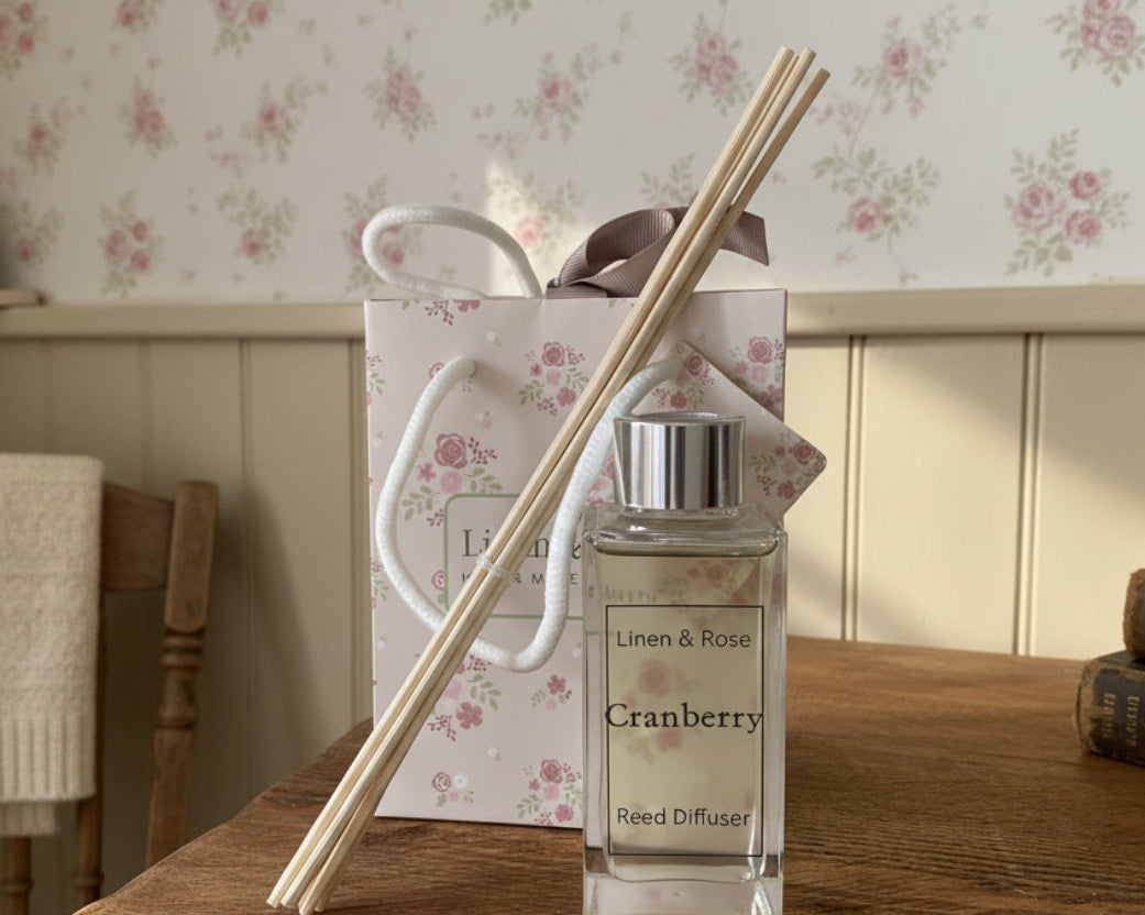 Handmade Botanical Reed Diffuser - Cranberry