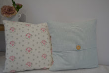 Load image into Gallery viewer, Cushion cover - Olive and Daisy Verde Rosie - 32cm x 32cm
