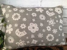 Load image into Gallery viewer, Cushion Cover- Olive and Daisy cover - Freya 30cm x 40cm
