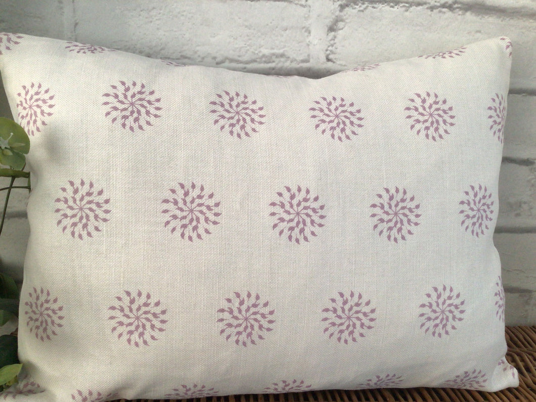 Cushion Cover - Olive and Daisy - Nancy Orchard 30cm x 40cm