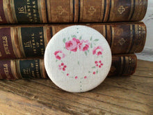 Load image into Gallery viewer, Pocket Mirror - Peony and Sage - Pretty floral Wreath
